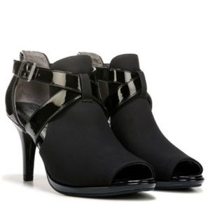 Lifestride Vale Peep Toe Bootie Sold!